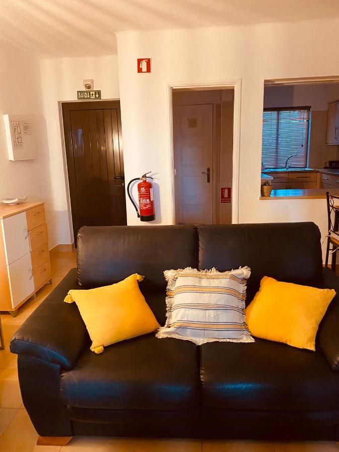 Albufeira Praia Sao Rafael Sun Apartment Bagian luar foto
