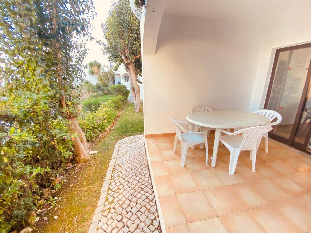 Albufeira Praia Sao Rafael Sun Apartment Bagian luar foto