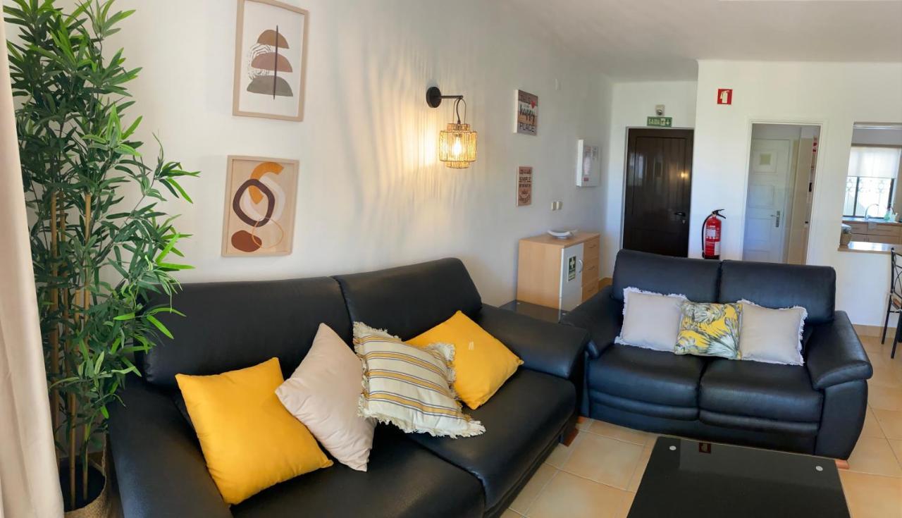 Albufeira Praia Sao Rafael Sun Apartment Bagian luar foto